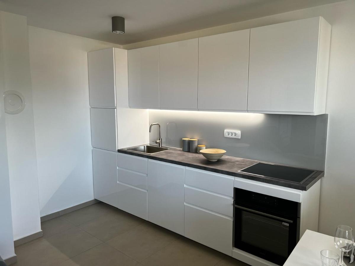 Apartman Ana Sveti Anton  Buitenkant foto