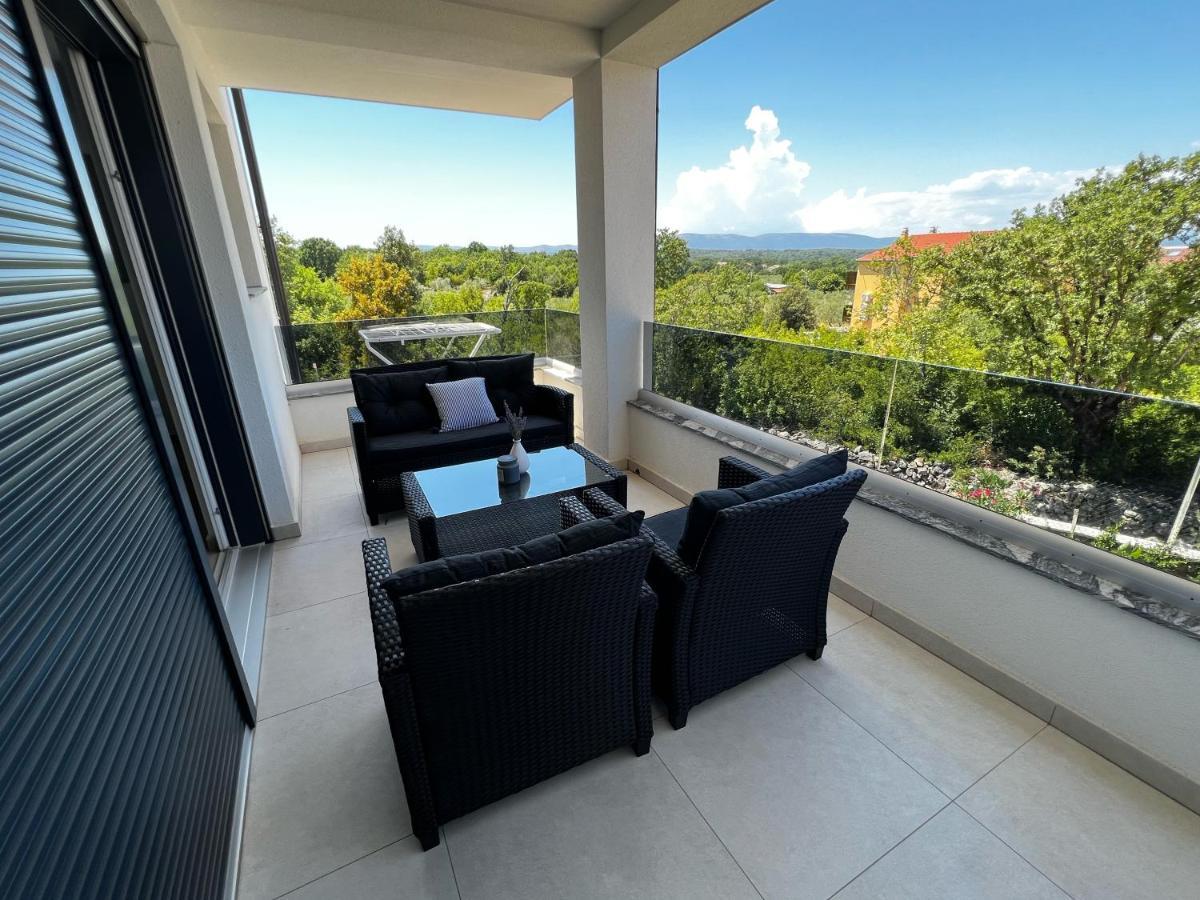 Apartman Ana Sveti Anton  Buitenkant foto