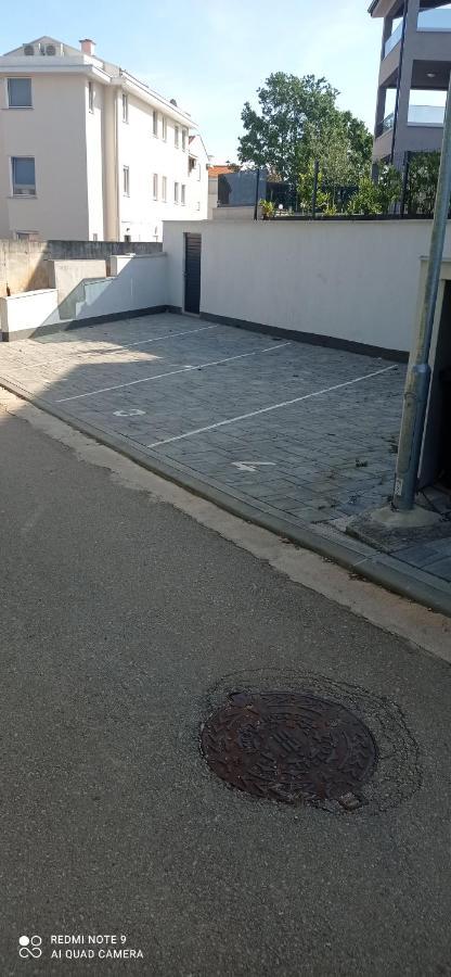 Apartman Ana Sveti Anton  Buitenkant foto
